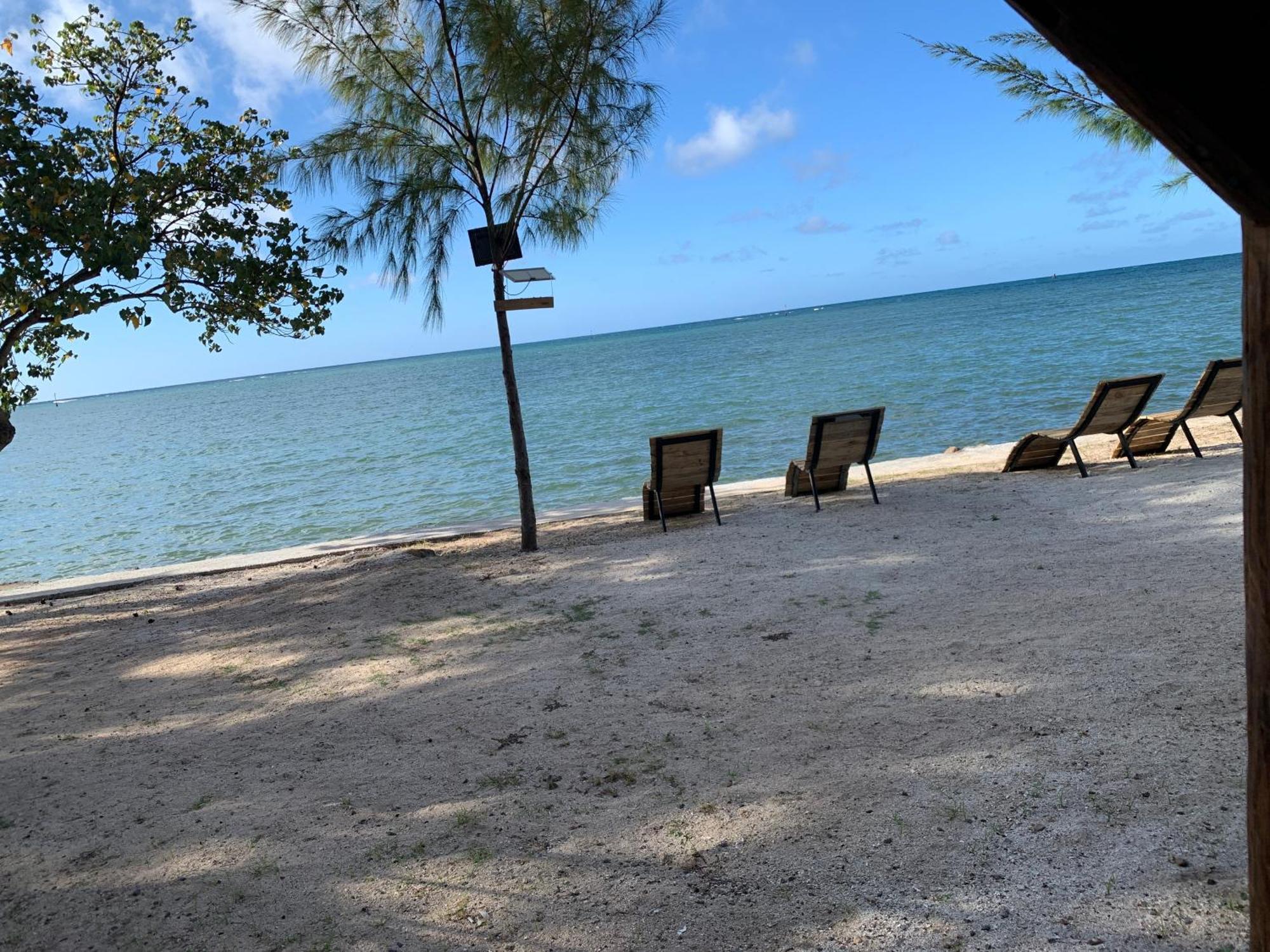 Bon Vivant Front De Mer - Ile Rodrigues Порт-Матюрен Экстерьер фото
