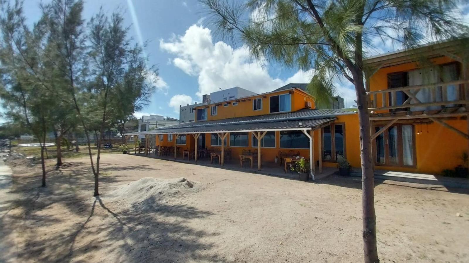 Bon Vivant Front De Mer - Ile Rodrigues Порт-Матюрен Экстерьер фото
